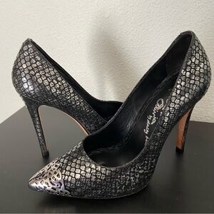 Alice + Olivia Black and Silver Patterned Heels